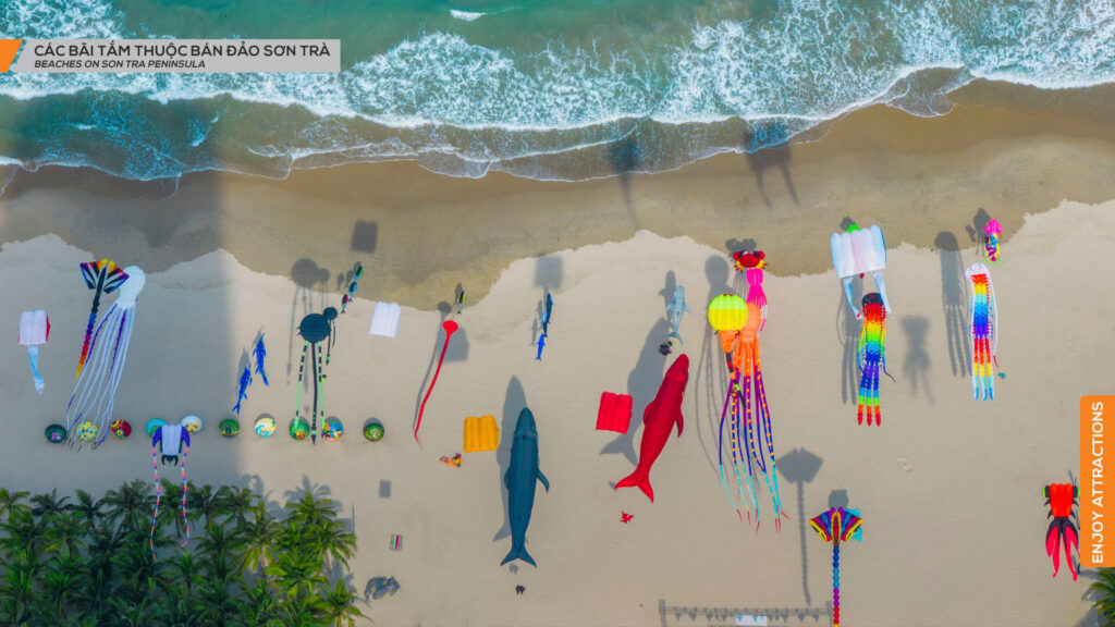 Visiting My Khe Beach is one of Da Nang things to do that you should definitely try (Source: Collected)
