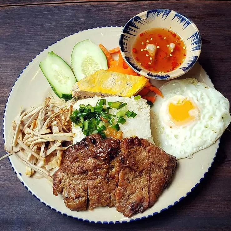 Com tam broken rice with grilled pork