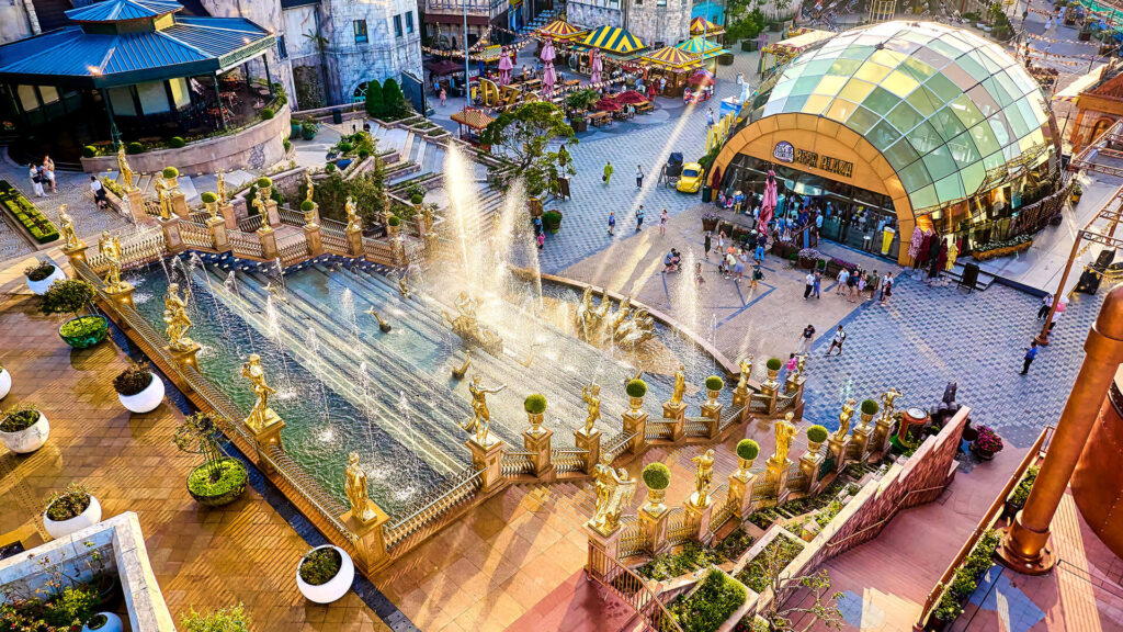 Ba na hills beer plaza