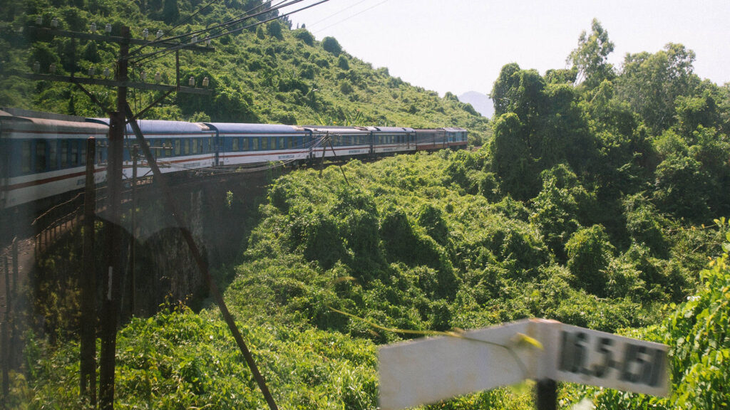 Conquering Hai Van Pass should be on your list of things to do in Da Nang (Source: Collected)